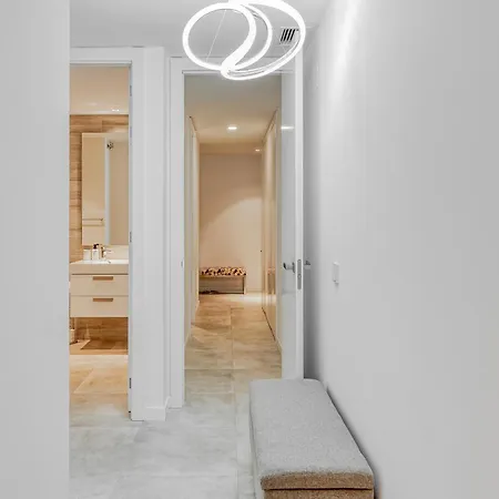 شقة Spacious With Terrace And Garden Close To The Sea إِستيبونا