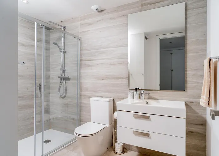 Apartment Spacious With Terrace And Garden Close To The Sea