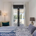 Apartmán Spacious With Terrace And Garden Close To The Sea *