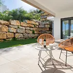 Spacious With Terrace And Garden Close To The Sea Estepona