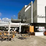 Apartmán Spacious With Terrace And Garden Close To The Sea