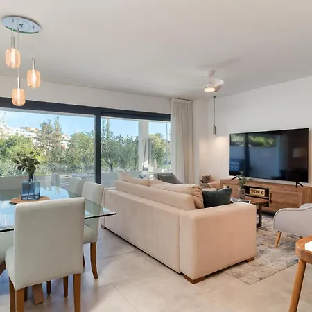 Spacious With Terrace And Garden Close To The Sea * Estepona