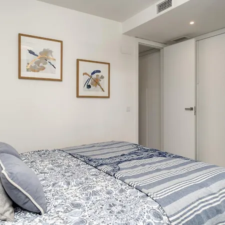 Apartamento Spacious With Terrace And Garden Close To The Sea