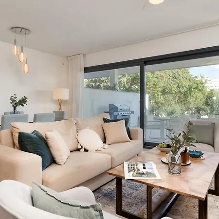 Spacious With Terrace And Garden Close To The Sea Estepona