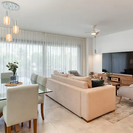 Spacious With Terrace And Garden Close To The Sea * Estepona