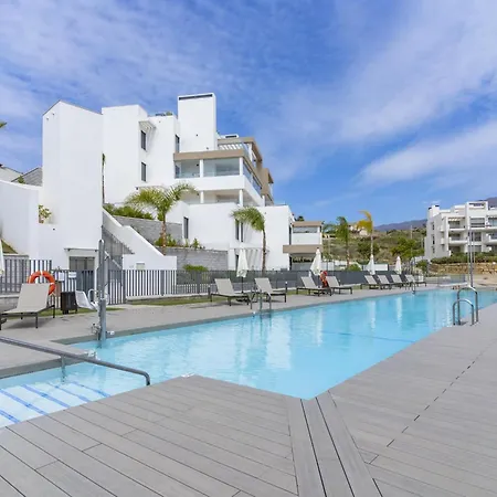 Spacious With Terrace And Garden Close To The Sea * Estepona