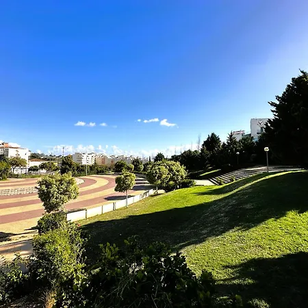 Spacious With Terrace And Garden Close To The Sea Estepona