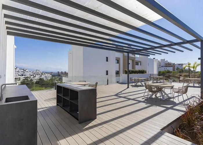 Spacious With Terrace And Garden Close To The Sea *