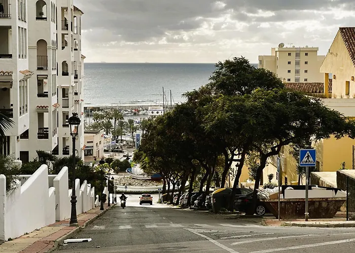 Spacious With Terrace And Garden Close To The Sea