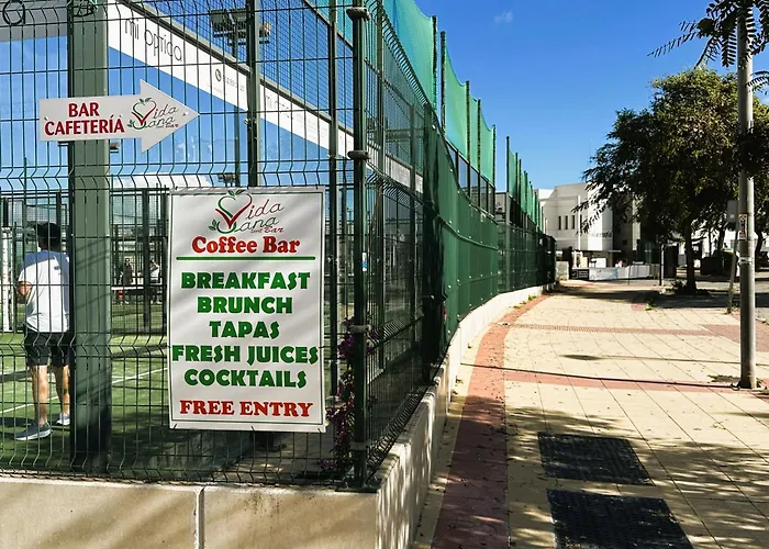 Spacious With Terrace And Garden Close To The Sea *