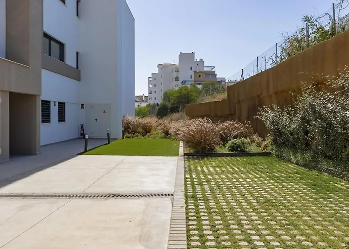 Appartamento Spacious With Terrace And Garden Close To The Sea